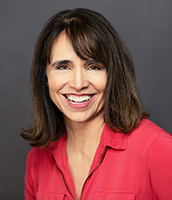 Headshot of Elena Brokaw